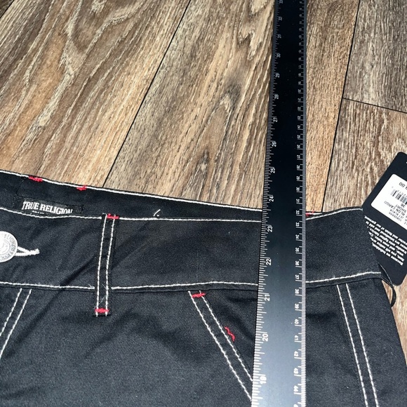 True Religion Cargo Shorts NWT - Picture 11 of 12